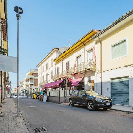 Libeccio By Interhome Holiday home Viareggio