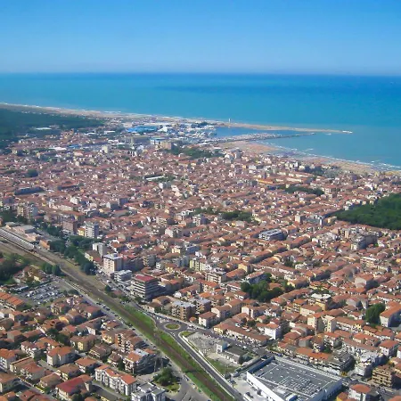 Libeccio By Interhome